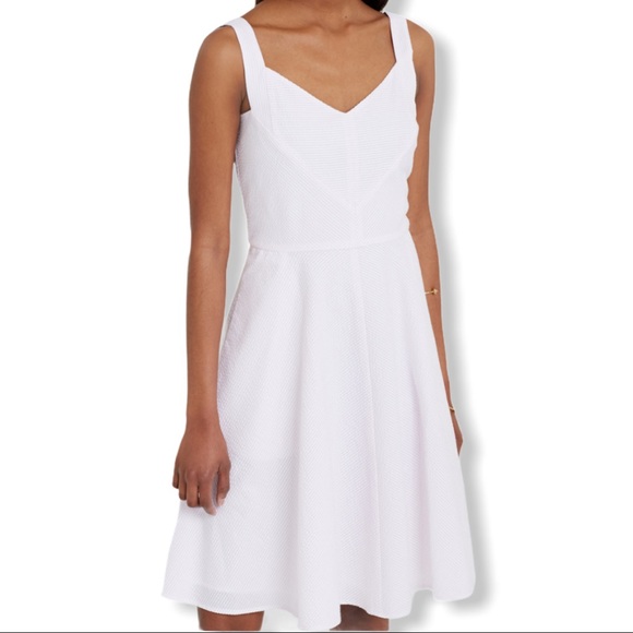 Ann Taylor Dresses & Skirts - Ann Taylor Pink SeerSucker Dress Size 6